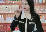 娱乐吃瓜酱驻马店17岁,娱乐吃瓜酱带你揭秘她的成长之路